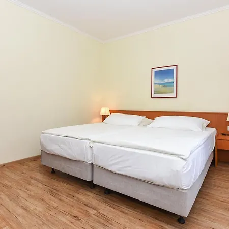 Hotel Garni Benser Watt *