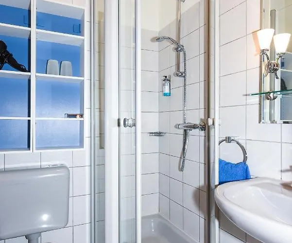 Garni Benser Watt 贝塞尔